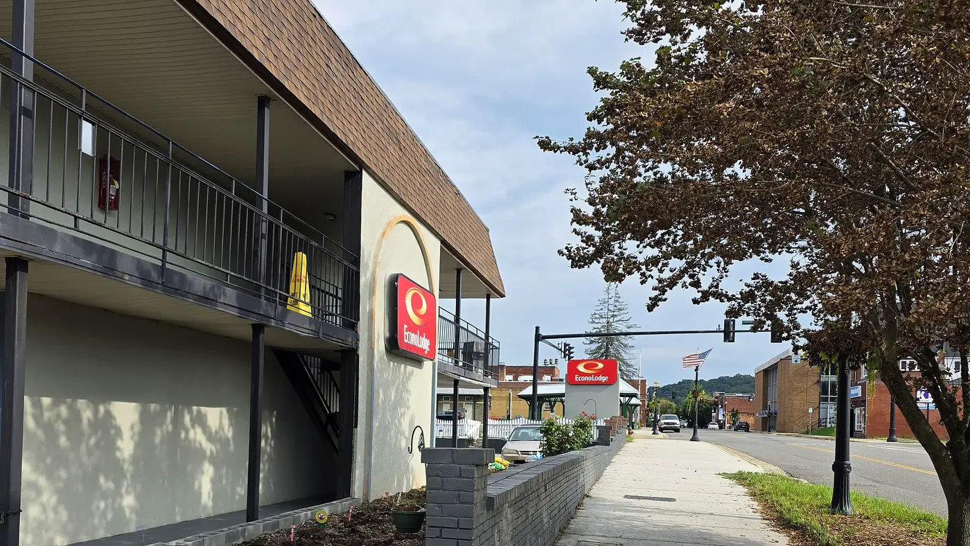 The Econo Lodge Galax sign on North Main Street with downtown Galax in the distance
